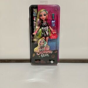 Monster High® Lagoona Blue™ Day Out Fashion Doll with Accessories-New